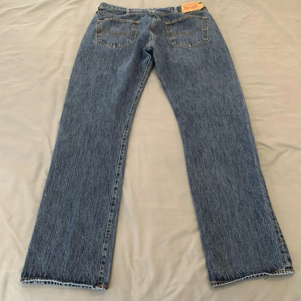 Levis 501 Jeans Mens 38x34 Blue Medium Wash Straight Leg Button‎ Fly Denim Pants